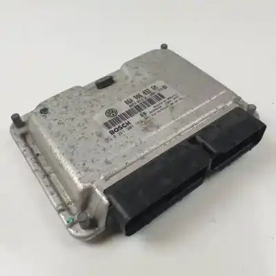 Pièce détachée automobile d'occasion Calculateur Moteur Ecu pour VOLKSWAGEN NEW BEETLE CABRIOLET (1Y7) AZJ Références OEM IAM 0261207363 06A906032GM 