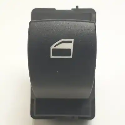Peça sobressalente para automóvel em segunda mão Botão / Interruptor Elevador Vidro Traseiro Direito por BMW X3 (E83) M47N204D4.204D4.M47N2 Referências OEM IAM 6922244 15979804 
