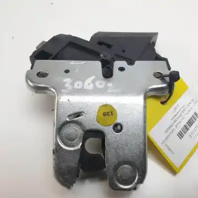 Pièce détachée automobile d'occasion Coffre / Serrure De Porte pour VOLKSWAGEN JETTA (1K2) BKC.BLS.BXE Références OEM IAM 4F5827505D  