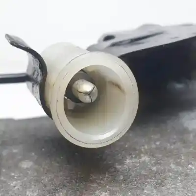 Second-hand car spare part air conditioning compressor for volvo c70 cabriolet d5244t13 oem iam references p30761390  