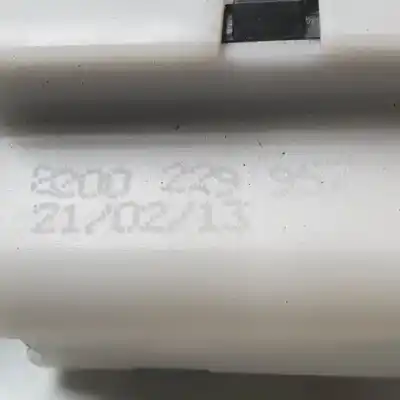 Автозапчасти б/у замок багажника/ворот за renault laguna ii (bg0) m9r740 ссылки oem iam 8200229957  