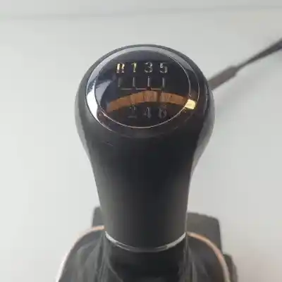 Автозапчасти б/у рычаг переключения передач за opel corsa e (x15) 1.4 turbo (08, 68) ссылки oem iam 55347447 6 velocidades 
