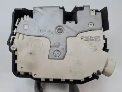 Pezzo di ricambio per auto di seconda mano serratura porta posteriore destra per land rover range rover iii (l322) 3.0 d 4x4 riferimenti oem iam fqm500180  