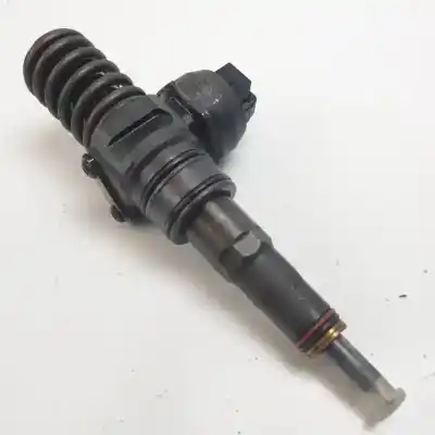 İkinci el araba yedek parçası ENJEKTÖR için VOLKSWAGEN TOURAN (1T2)  OEM IAM referansları 038130073BN 0414720313 