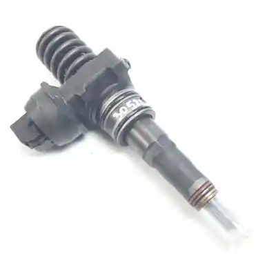 İkinci el araba yedek parçası ENJEKTÖR için VOLKSWAGEN TOURAN (1T2)  OEM IAM referansları 038130073BN 0414720313 