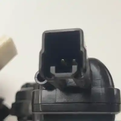 Second-hand car spare part trunk lock for mazda 3 sedán (bk) 2.0 (bkep) oem iam references    Second-hand car spare part trunk lock for mazda 3 sedán (bk) 2.0 (bkep) oem iam references