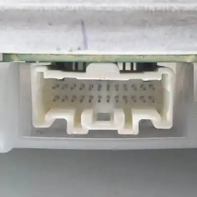 Second-hand car spare part dashboard for mazda 3 sedán (bk) 2.0 (bkep) oem iam references 4sbn9ka  