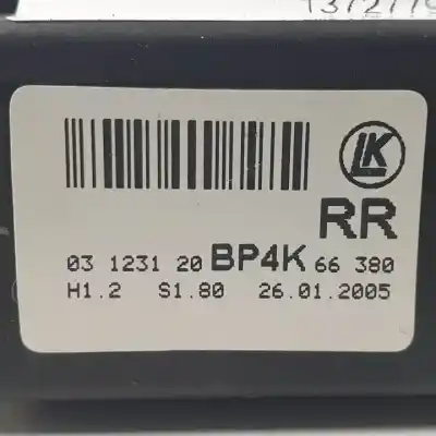 Pezzo di ricambio per auto di seconda mano comando alzacristalli posteriori destro per mazda 3 sedán (bk) 2.0 (bkep) riferimenti oem iam bp4k66380  