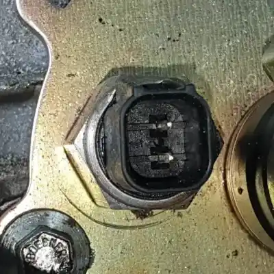 Pezzo di ricambio per auto di seconda mano riduttore per mazda 3 sedán (bk) 2.0 (bkep) riferimenti oem iam 3m5r7002yf  