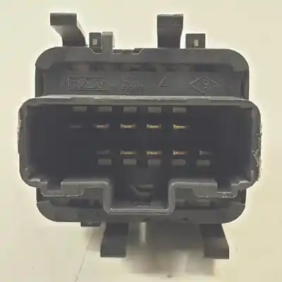 Second-hand car spare part left front power window switch for renault scénic ii (jm0/1_) 2.0 (jm05, jm0u, jm1n, jm1u, jm2v) oem iam references 2650305  