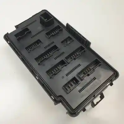 Автозапчасти б/у блок реле/предохранителей за ssangyong kyron d/664950 ссылки oem iam 05k30d ak5226 