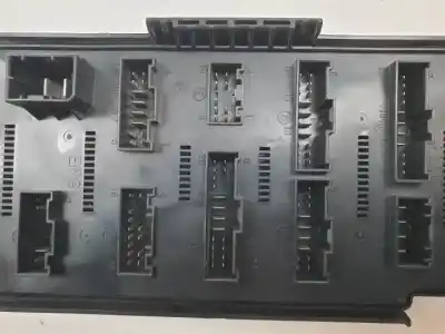 Автозапчасти б/у блок реле/предохранителей за ssangyong kyron d/664950 ссылки oem iam 05k30d ak5226 