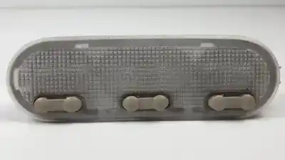 İkinci el araba yedek parçası IÇ ISIK için RENAULT MEGANE II FAMILIAR K9K732 OEM IAM referansları 8200073234  