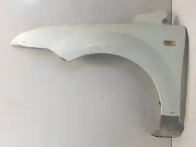 Peça sobressalente para automóvel em segunda mão GUARDA-LAMAS DIANTEIRO ESQUERDO por FORD FOCUS BERLINA (CAP)  Referências OEM IAM   