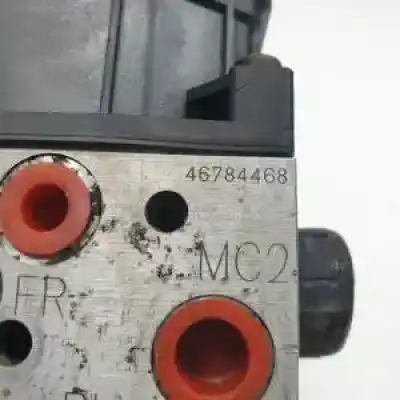 Peça sobressalente para automóvel em segunda mão abs por fiat stilo (192) g/ 182b6000 referências oem iam 46784468 0265224048 0265900024 