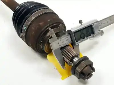 Автозапчасти б/у передняя левая трансмиссия за renault clio iii d4f740 ссылки oem iam 8200341698  