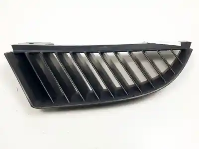 Автозапчастина б/у ПЕРЕДНЯ РЕШІТА для MITSUBISHI COLT BERLINA 3 (CZ)  Посилання на OEM IAM MN127773  