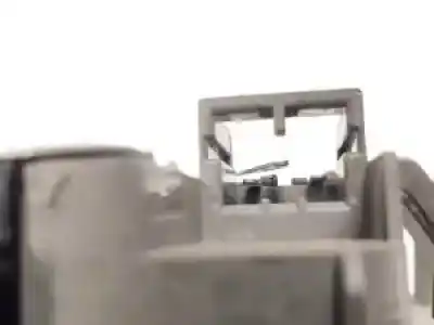 Peça sobressalente para automóvel em segunda mão luz interior por renault trafic combi (ab 4.01) g9u630 referências oem iam 8200426660 08896851 