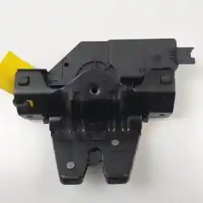 Second-hand car spare part trunk lock for bmw 5 (e60) 520 i oem iam references 8196401  