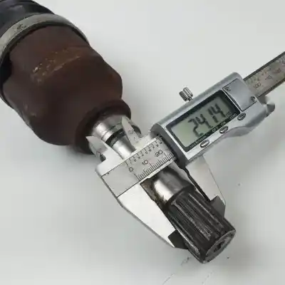 Pezzo di ricambio per auto di seconda mano trasmissione anteriore destra per citroen c3 8hzdv4td.8hrdv4c.8hz.8hr.8h01 riferimenti oem iam 9685907280  