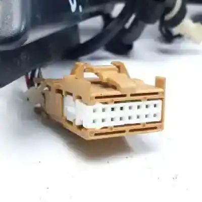 Peça sobressalente para automóvel em segunda mão espelho retrovisor esquerdo por audi a4 berlina (8e) blb.bna referências oem iam   