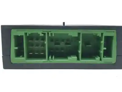 Second-hand car spare part fuse box unit for bmw serie 6 cabrio (e64) n62b44a oem iam references 7510638 13943701 