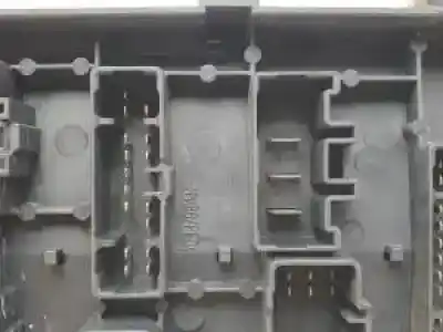 Second-hand car spare part fuse box unit for kia sorento (bl) d4cb oem iam references 911603e040 10020822004 