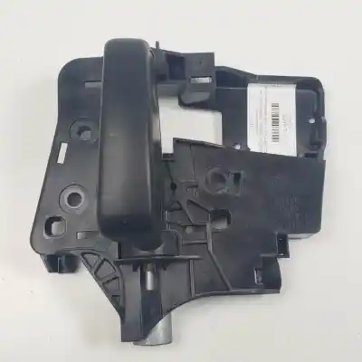 Pièce détachée automobile d'occasion POIGNÉE INTÉRIEURE LATERALE DROIT pour PEUGEOT PARTNER KOMBI 9H06 Références OEM IAM 9682100677  