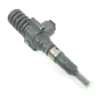 Pièce détachée automobile d'occasion INJECTEUR pour VOLKSWAGEN GOLF PLUS (5M1) AZV.BKD Références OEM IAM 03G130173G  