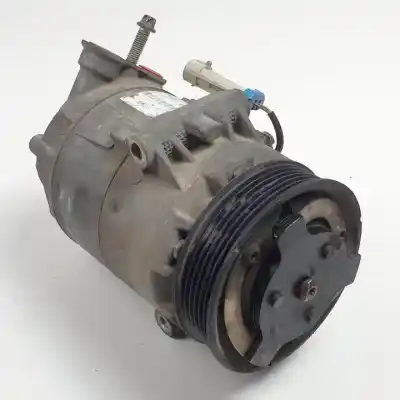 Pièce détachée automobile d'occasion COMPRESSEUR DE CLIMATISATION pour OPEL ASTRA H BERLINA Z17DTL Références OEM IAM 24466996  