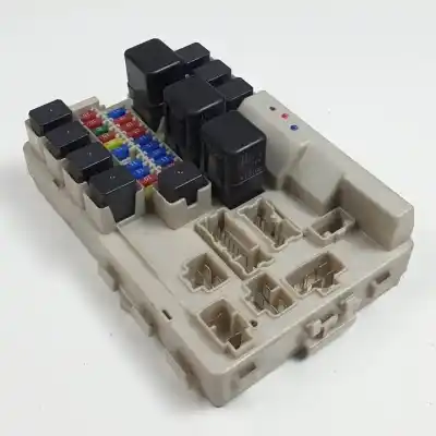 Pezzo di ricambio per auto di seconda mano SCATOLA RELÈ/FUSIBILI per NISSAN MURANO I (Z50) 3.5 4X4 Riferimenti OEM IAM 284B7CD710  