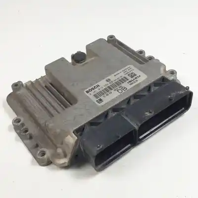 Pezzo di ricambio per auto di seconda mano CENTRALINA MOTORE per OPEL ASTRA H BERLINA  Riferimenti OEM IAM 55560810 0281012694  Pezzo di ricambio per auto di seconda mano CENTRALINA MOTORE per OPEL ASTRA H BERLINA  Riferimenti OEM IAM 55560810 0281012694