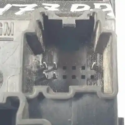 Peça sobressalente para automóvel em segunda mão botão / interruptor elevador vidro dianteiro direito por opel meriva b a14net referências oem iam   