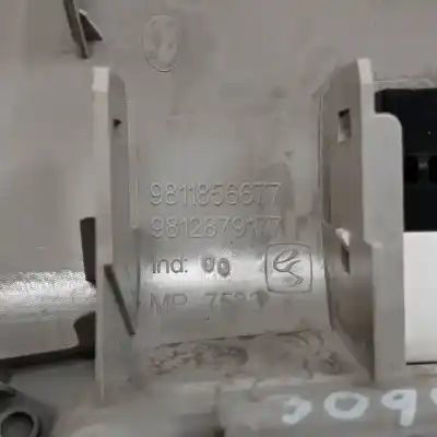 Second-hand car spare part interior light for citroen c3 hn05 oem iam references 9811856677 halogeno 9812879177 