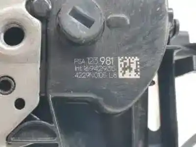 Second-hand car spare part left front door lock for citroen c3 hn05 oem iam references 123981  