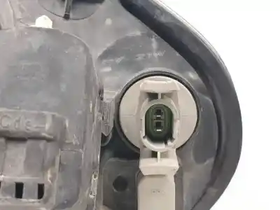 Second-hand car spare part right headlight for renault clio ii fase i (b/cbo) d7f720 oem iam references 7701697618  