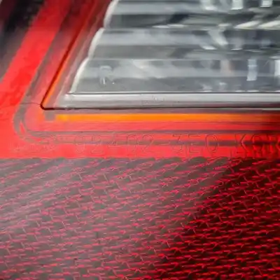 Second-hand car spare part right tailgate light for kia sorento (bl) d4cb oem iam references 924023e0  