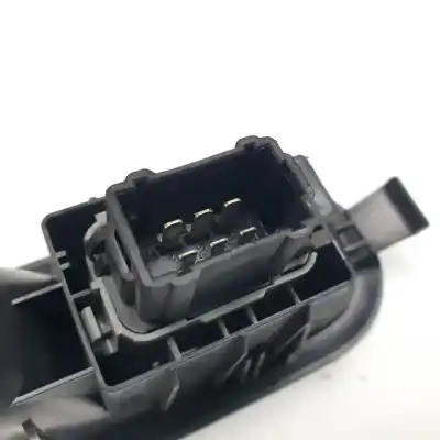 Peça sobressalente para automóvel em segunda mão botão / interruptor elevador vidro traseiro direito por renault grand modus k9k770.k9k67 referências oem iam 214936b 8200635069 8200315536 