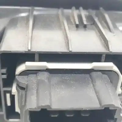 Peça sobressalente para automóvel em segunda mão botão / interruptor elevador vidro traseiro direito por renault grand modus k9k770.k9k67 referências oem iam 214936b 8200635069 8200315536 