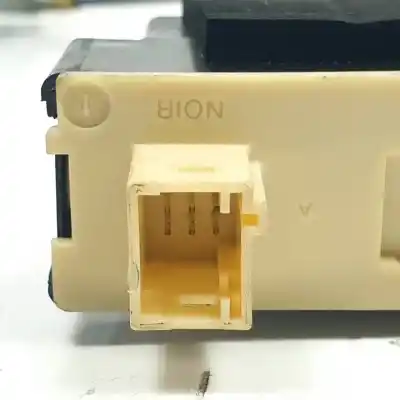 Peça sobressalente para automóvel em segunda mão elevador de vidros dianteiro direito por citroen c4 coupe 9hx referências oem iam 9681576780  