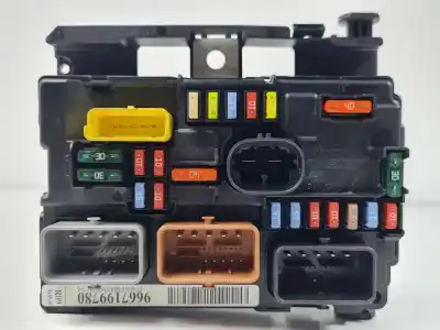 Pezzo di ricambio per auto di seconda mano scatola relè/fusibili per citroen c3 8hzdv4td.8hrdv4c.8hz.8hr.8h01 riferimenti oem iam 9667199780