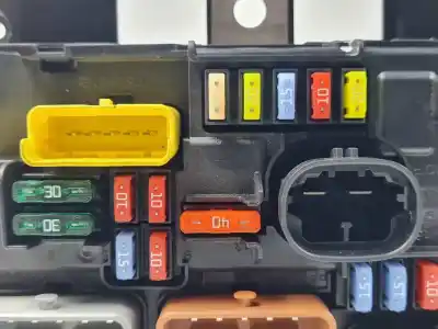 Pezzo di ricambio per auto di seconda mano scatola relè/fusibili per citroen c3 8hzdv4td.8hrdv4c.8hz.8hr.8h01 riferimenti oem iam 9667199780  