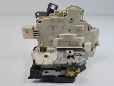 Peça sobressalente para automóvel em segunda mão fechadura da porta traseira esquerda por seat leon (1p1) bxe referências oem iam 1p1839015  