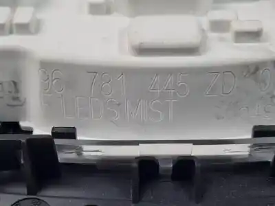Автозапчасти б/у внутренний свет за peugeot 208 9h05 ссылки oem iam 96781445zd  