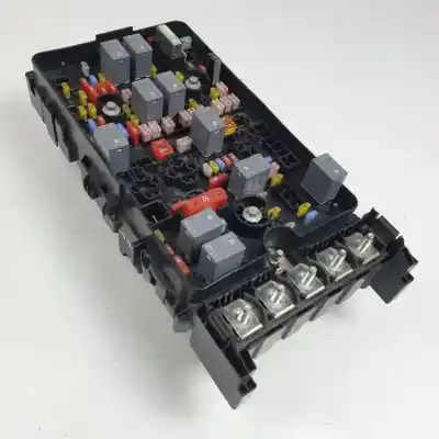 Peça sobressalente para automóvel em segunda mão caixa de fusíveis e relés por jeep cherokee (kl) ebt.yrh referências oem iam 68235117ac