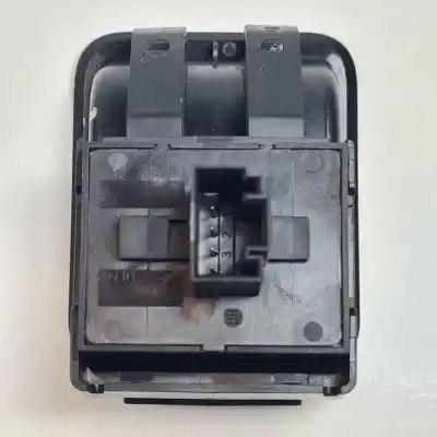 Автозапчасти б/у выключатель левого переднего окна за volkswagen caddy ocio (sa) (03.2015) dfsd ссылки oem iam 2k5868247h  