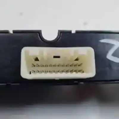 Second-hand car spare part hazard warning lights for kia cee´d (ed) d4fb oem iam references 937001h000 202006302 