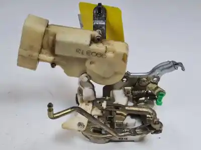 Pezzo di ricambio per auto di seconda mano serratura porta anteriore sinistra per toyota yaris (ncp1/nlp1/scp1) 1szfe riferimenti oem iam   