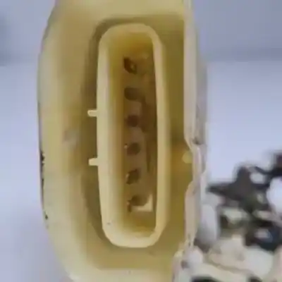 Pezzo di ricambio per auto di seconda mano serratura porta anteriore sinistra per toyota yaris (ncp1/nlp1/scp1) 1szfe riferimenti oem iam   