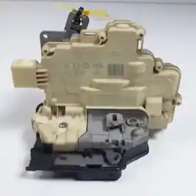 Автозапчастина б/у замок дверей заднього лівого для volkswagen passat variant (3c5) bmr посилання на oem iam 3c4839015a  